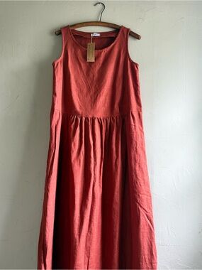 Women’s Sleeveless Rust Red Linen Dress